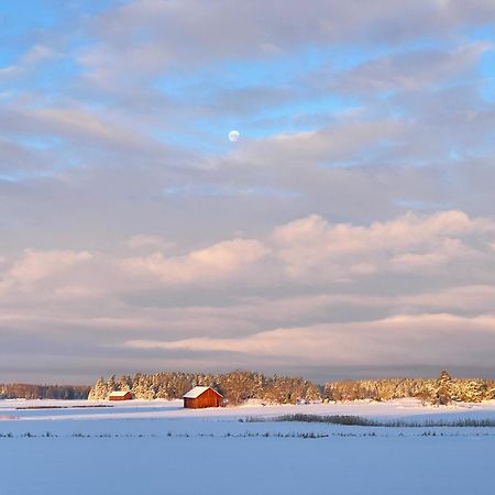 A Countryside Villa Close To Uppsala! Buitenkant foto